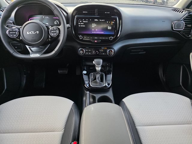Certified 2024 Kia Soul GT-Line FWD image 22