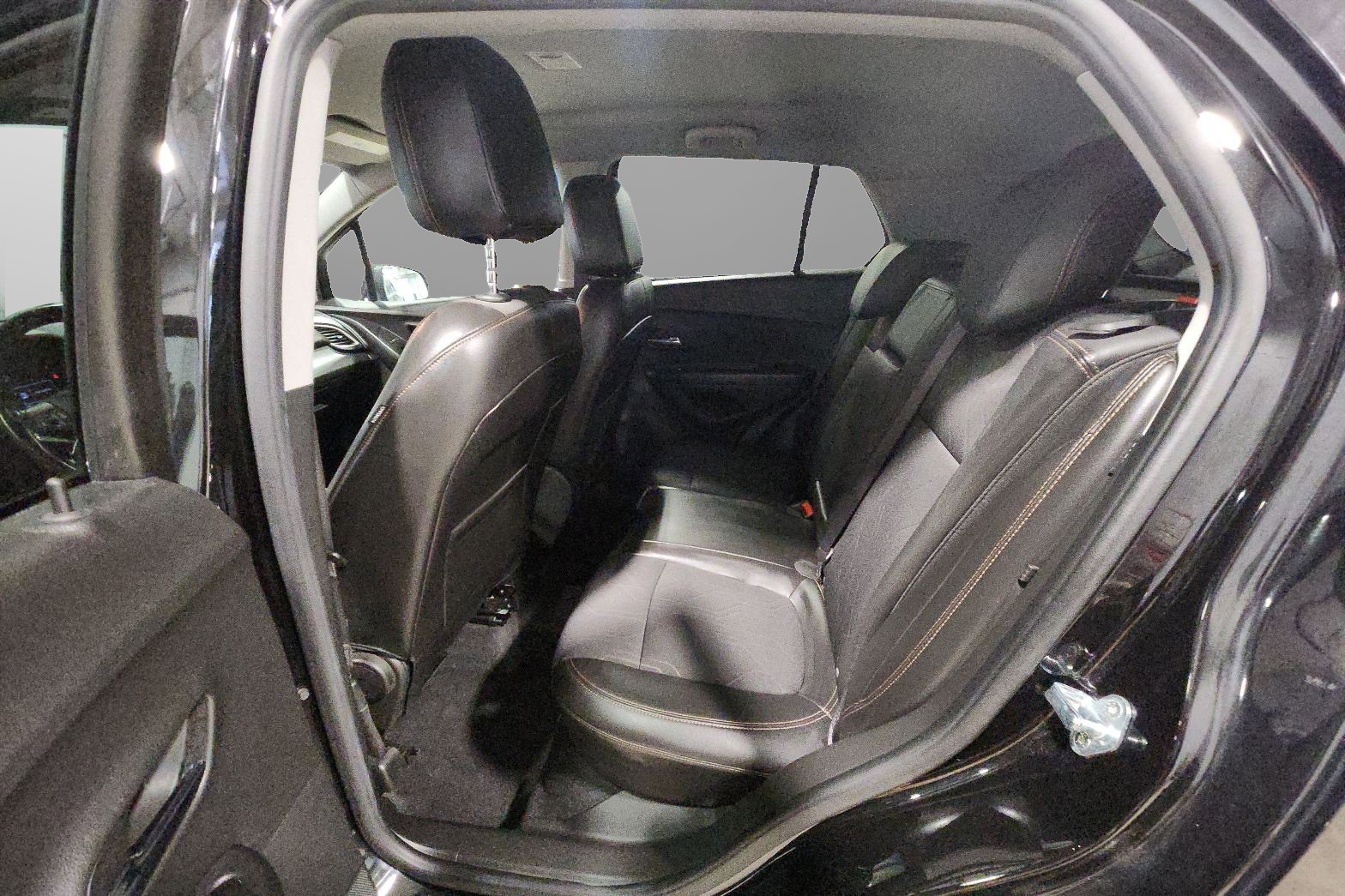 Used 2019 Chevrolet Trax LT w/ LPO, Protection Package image 28
