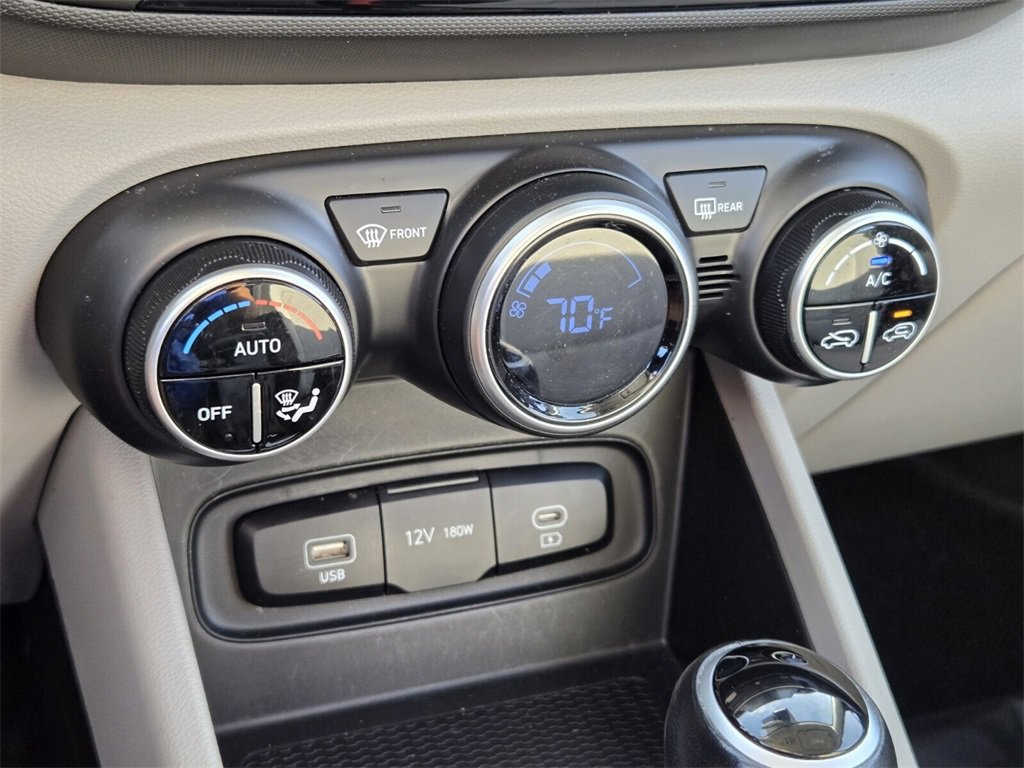 Certified 2024 Hyundai Venue SEL image 22