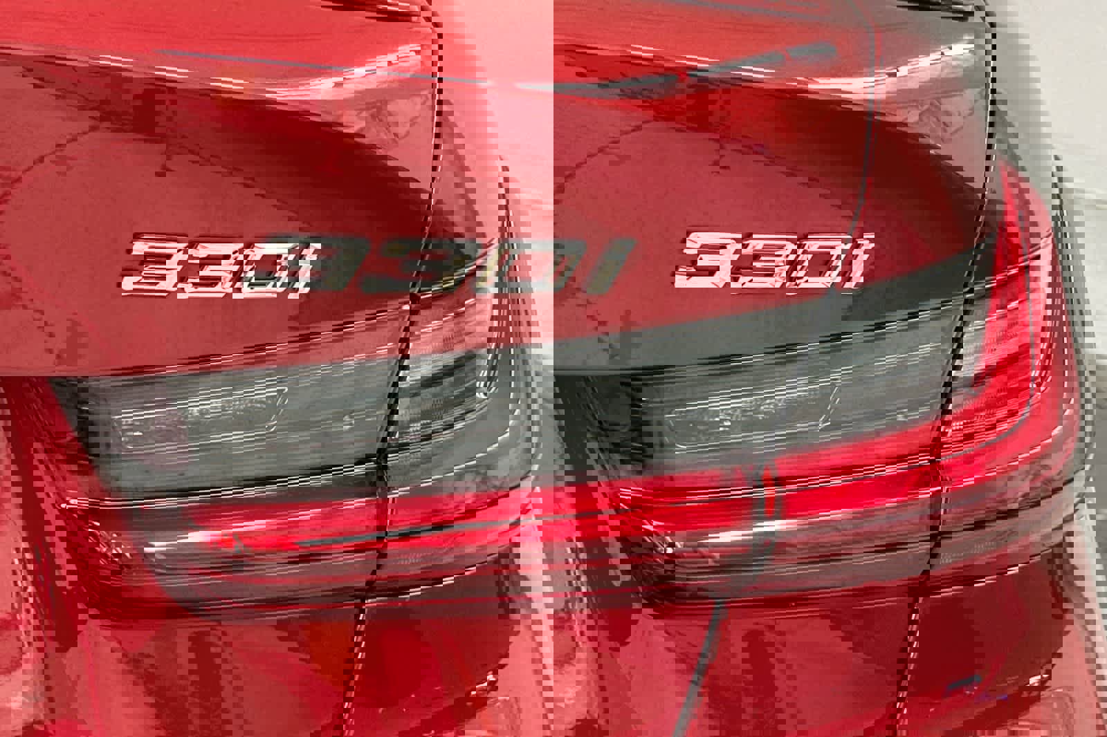 Used 2025 BMW 330i xDrive Sedan w/ M Sport Package image 25