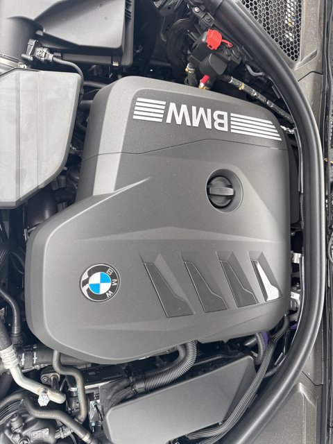New 2026 BMW 330i xDrive Sedan w/ Premium Package AWD/4WD image 18