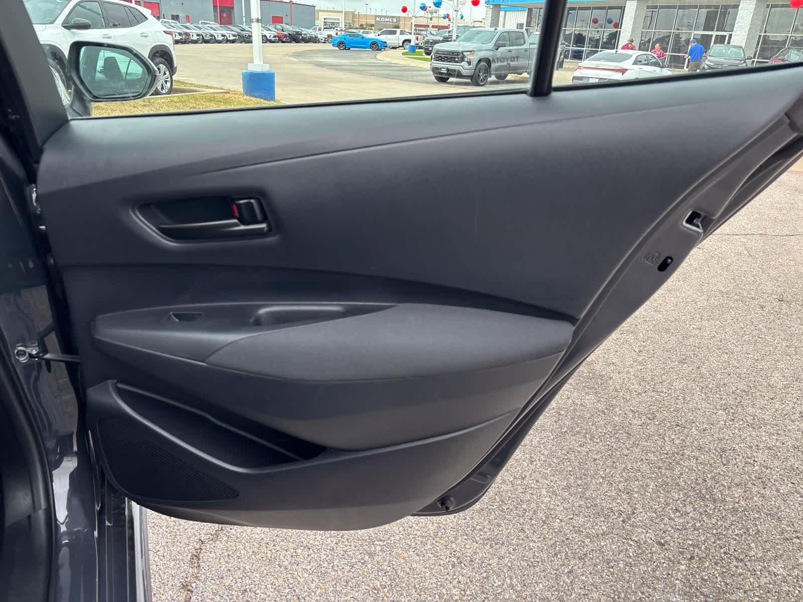 Used 2025 Toyota Corolla LE FWD image 14