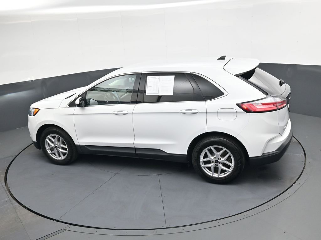 Used 2023 Ford Edge SEL image 32