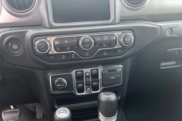 Used 2021 Jeep Gladiator Willys image 33