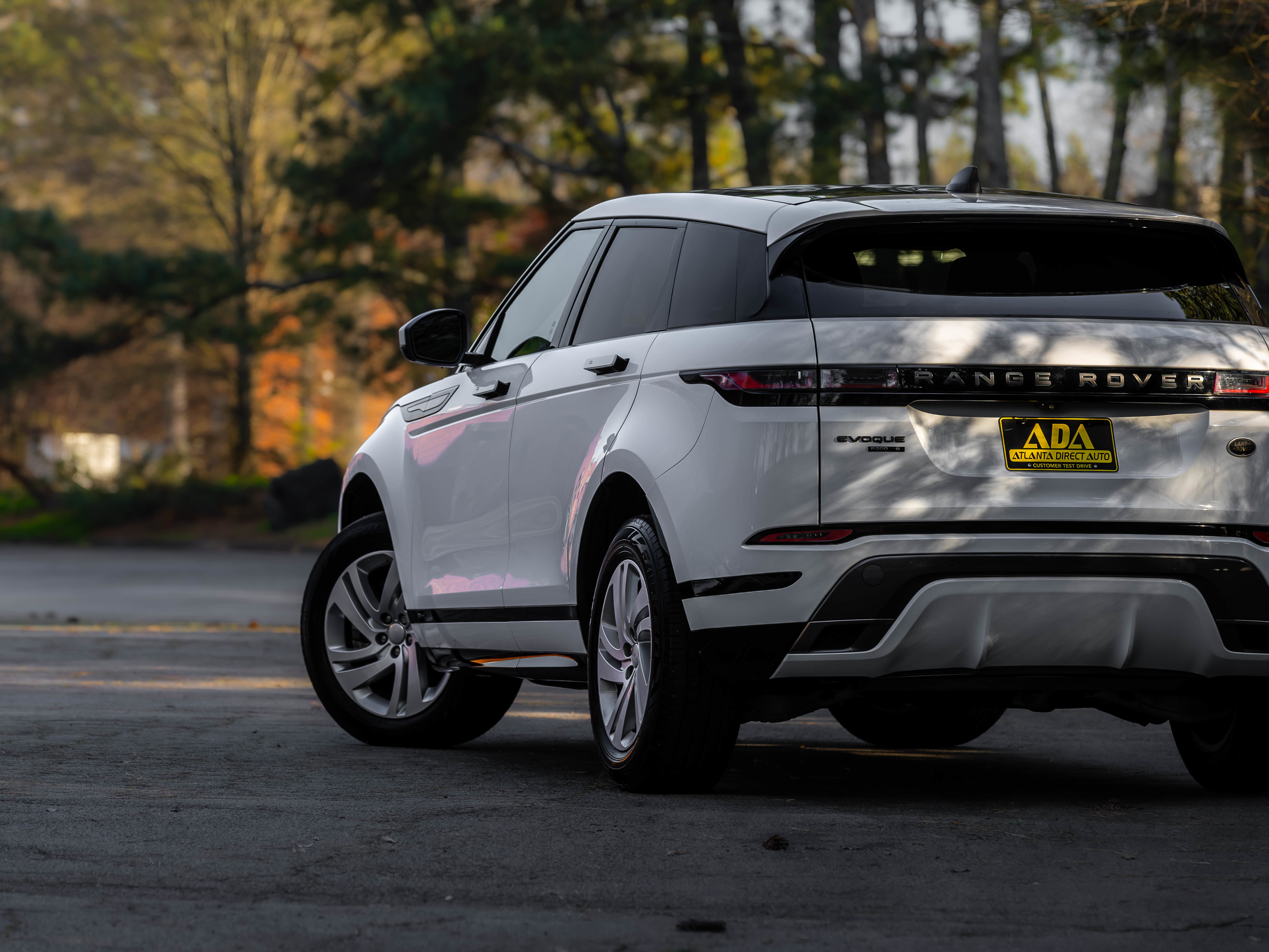 Used 2020 Land Rover Range Rover Evoque R-Dynamic S AWD/4WD image 29