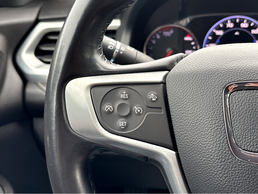 Used 2020 GMC Acadia SLT w/ Driver Alert Package II image 16