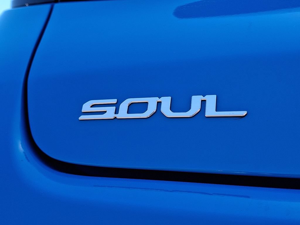 Used 2023 Kia Soul GT-Line FWD image 29