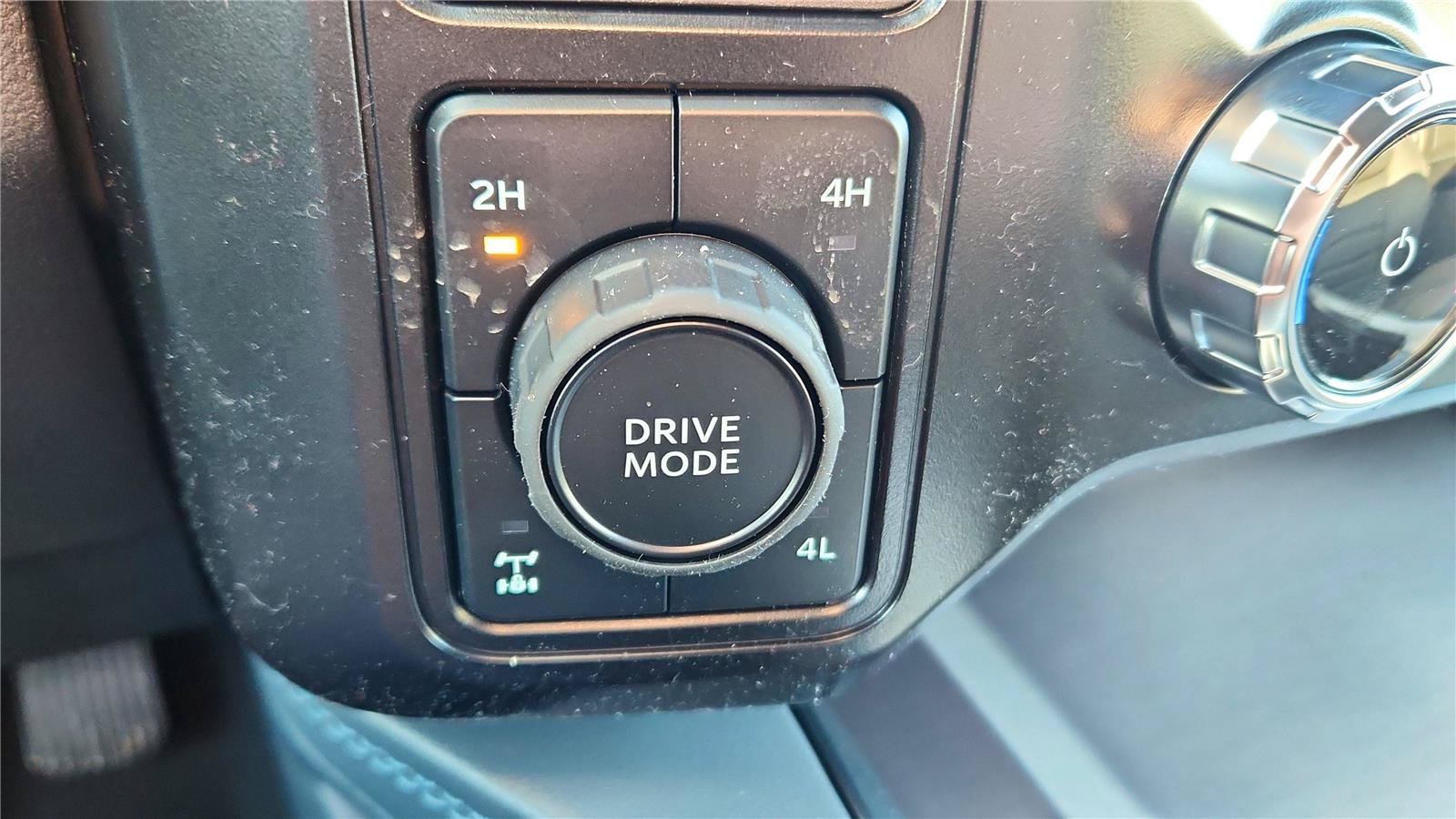 New 2026 Ford F250 Platinum AWD/4WD image 33
