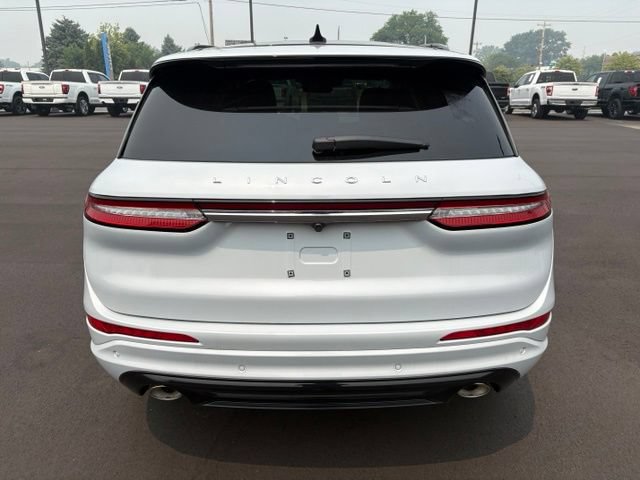 Used 2025 Lincoln Corsair AWD w/ Equipment Group 101A image 4
