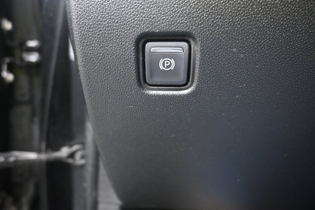 Used 2020 Chevrolet Blazer LT w/ LPO, Floor Liner Package AWD/4WD image 18
