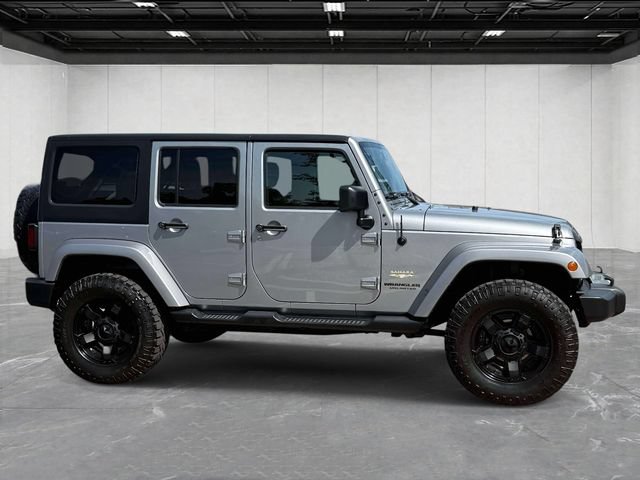 Used 2015 Jeep Wrangler Unlimited Sahara w/ Trailer Tow Group AWD/4WD image 4