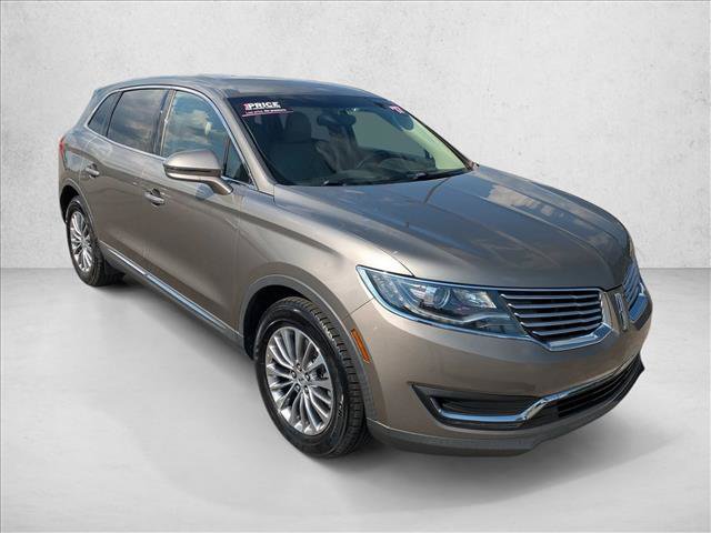 Used 2017 Lincoln MKX Select w/ Select Plus Package FWD image 3