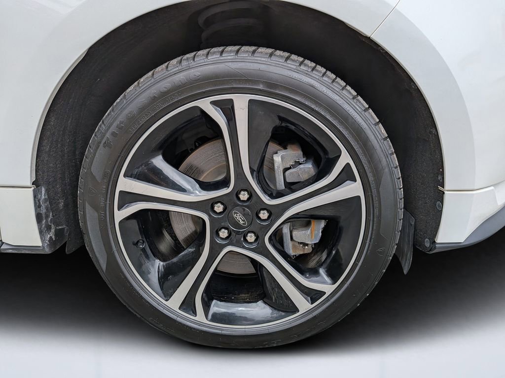 Used 2021 Ford Edge ST image 10