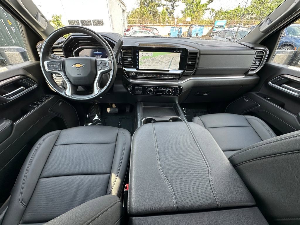 Used 2025 Chevrolet Silverado 2500 LTZ w/ LTZ Premium Package AWD/4WD image 26
