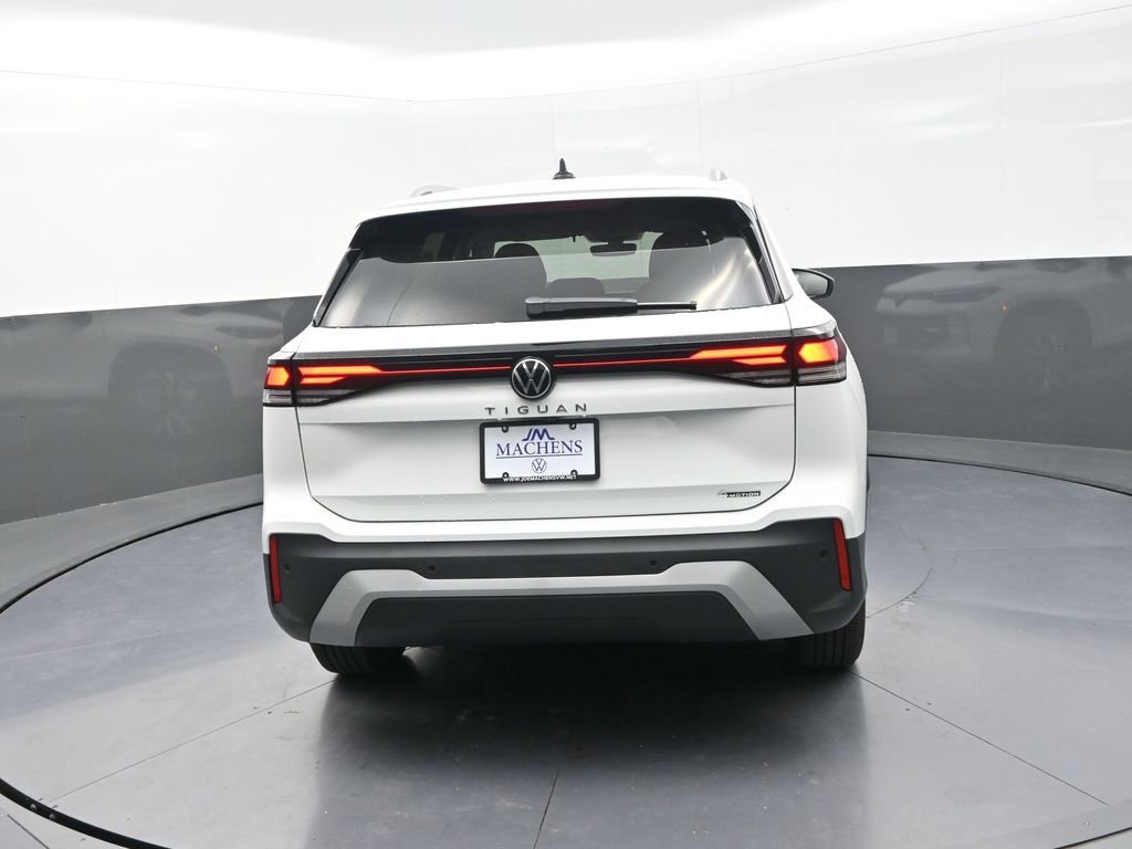 New 2026 Volkswagen Tiguan S image 7