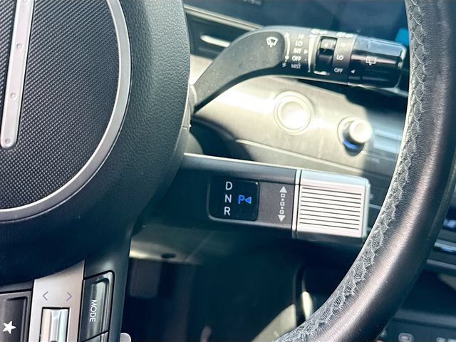Certified 2024 Hyundai Kona SEL w/ Convenience Package FWD image 17
