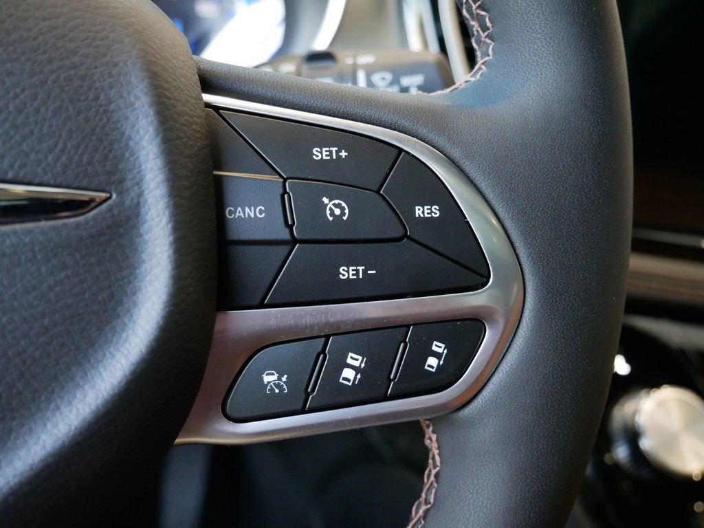 New 2026 Chrysler Pacifica Pinnacle image 40