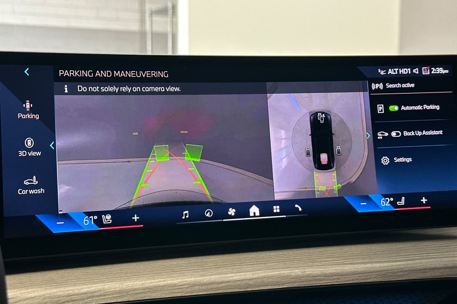 Certified 2025 BMW i4 eDrive40 w/ M Sport Package RWD image 24