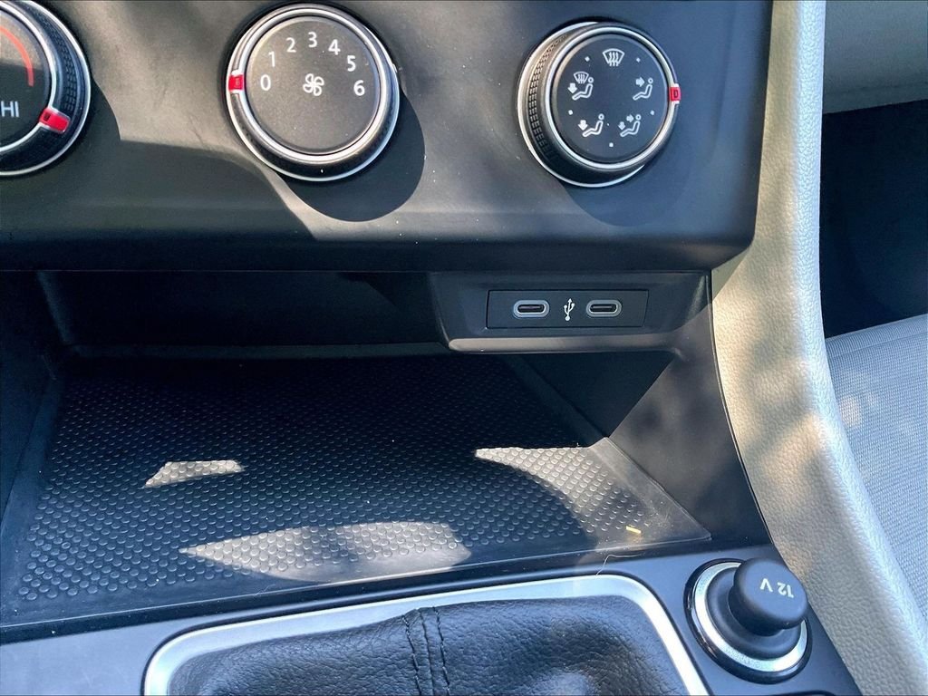 Certified 2023 Volkswagen Jetta S FWD image 23