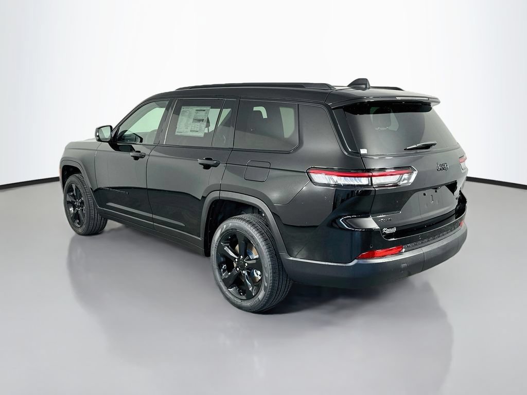 New 2025 Jeep Grand Cherokee L Limited w/ Black Appearance Package AWD/4WD image 5