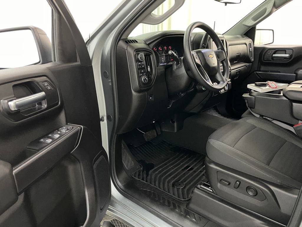 Certified 2025 Chevrolet Silverado 1500 Custom AWD/4WD image 21