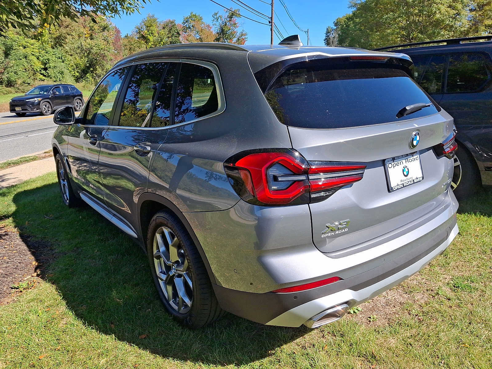 Used 2024 BMW X3 xDrive30i w/ Premium Package w/ZPA AWD/4WD image 4
