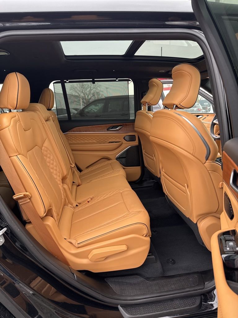 Certified 2024 Jeep Grand Cherokee L Summit image 38