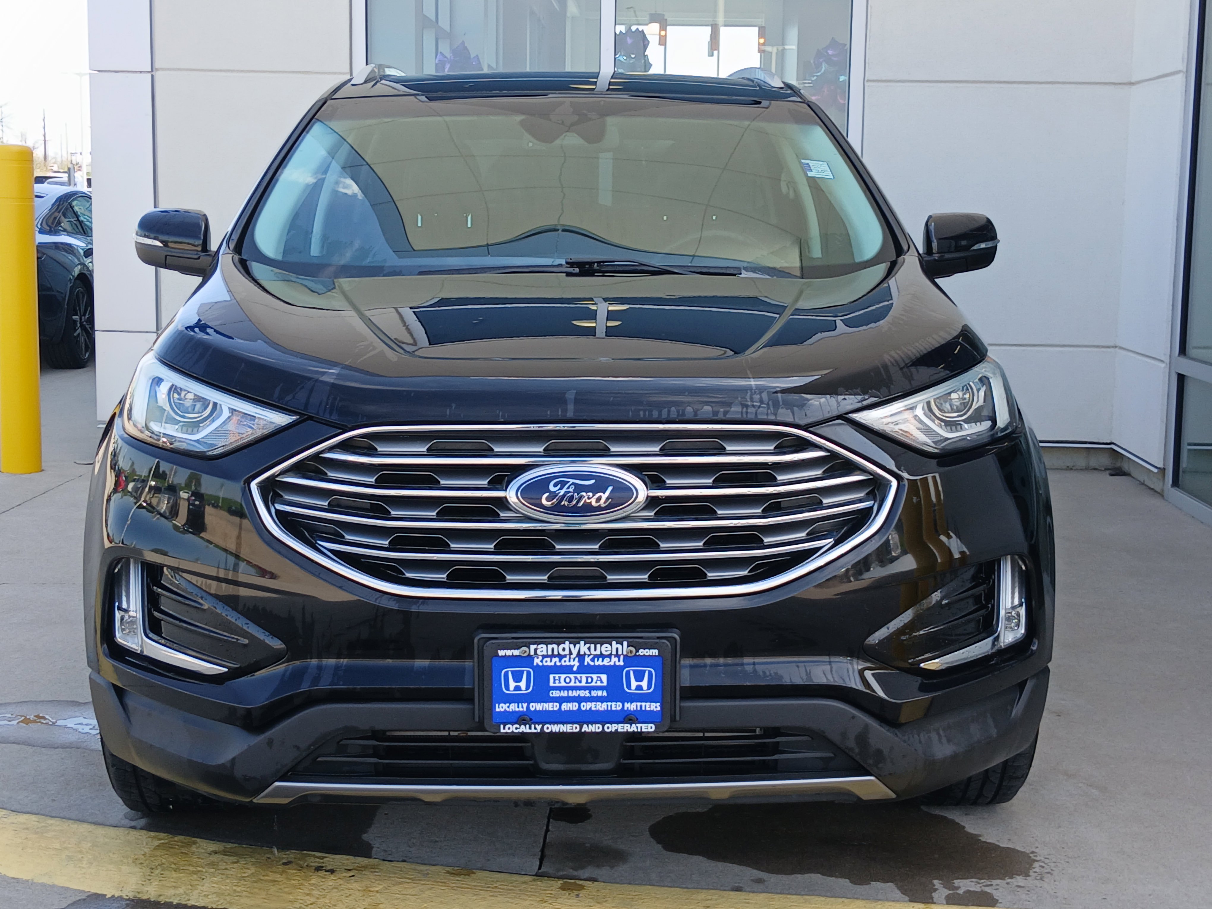 Used 2019 Ford Edge SEL w/ Equipment Group 201A AWD/4WD image 3