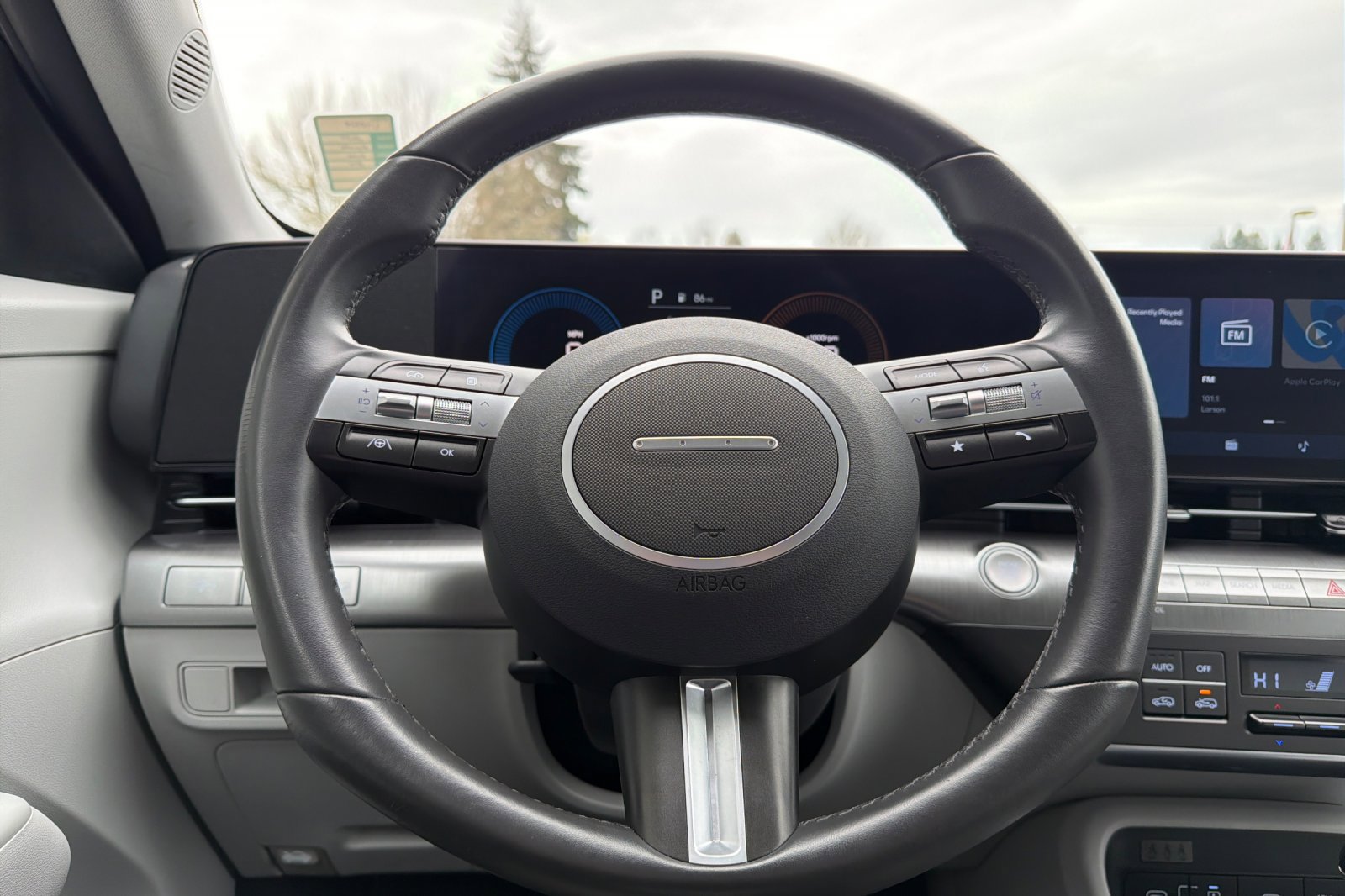 Used 2025 Hyundai Kona SEL image 23