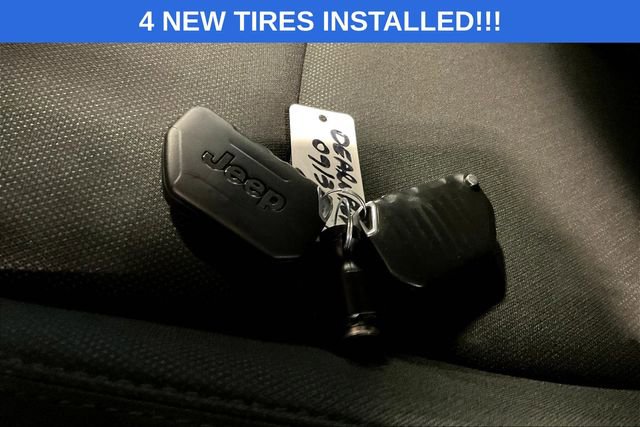 Used 2021 Jeep Gladiator Sport w/ Trailer Tow Package image 11