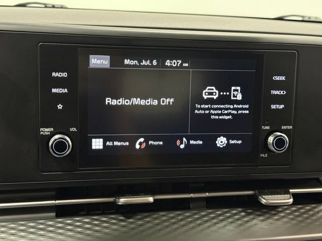 Used 2023 Kia Carnival LX FWD image 20