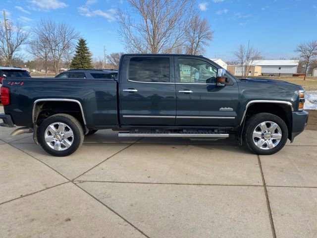 Used 2018 Chevrolet Silverado 2500 High Country w/ Duramax Plus Package image 21