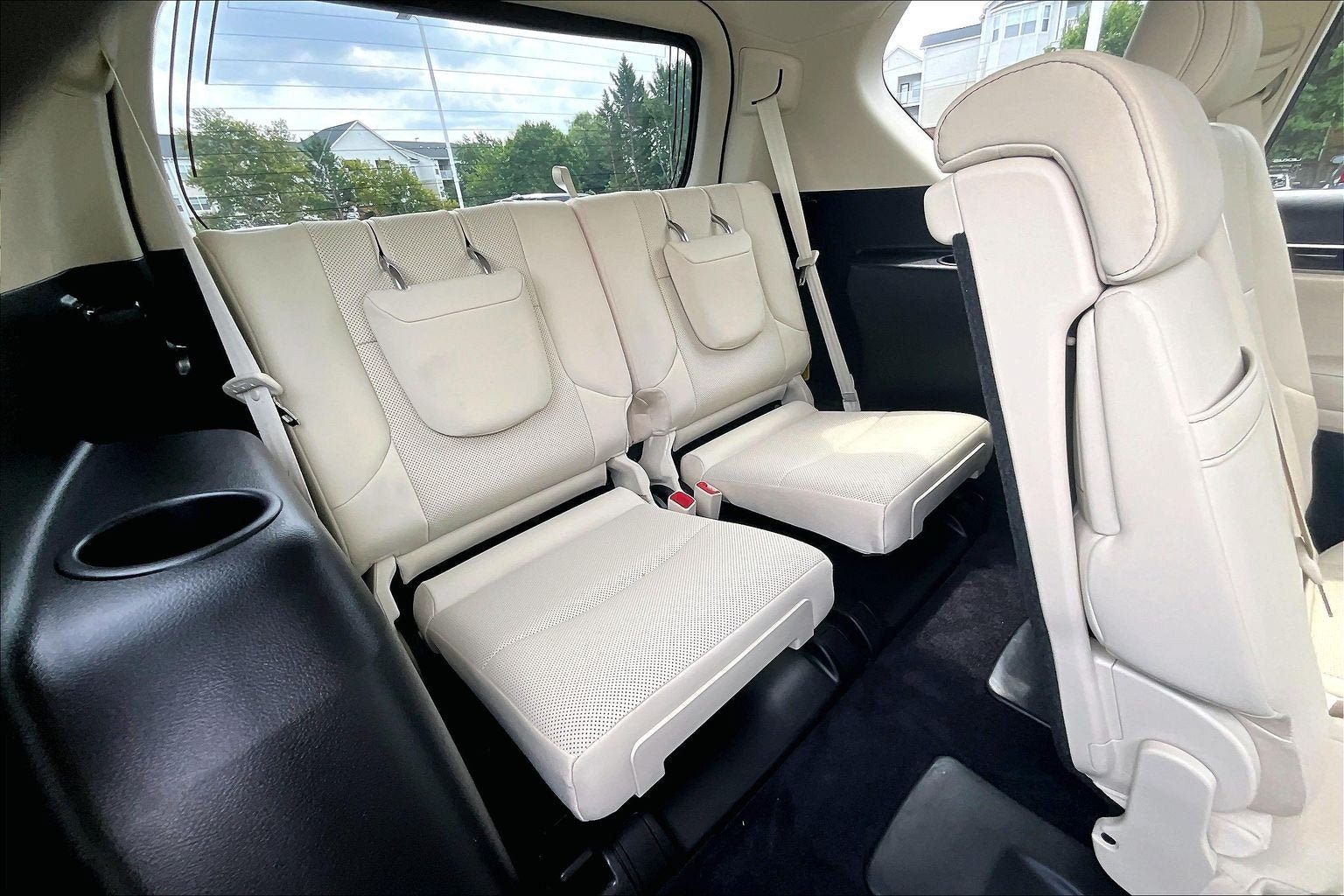 Used 2022 Lexus GX 460 w/ Accessory Package AWD/4WD image 26