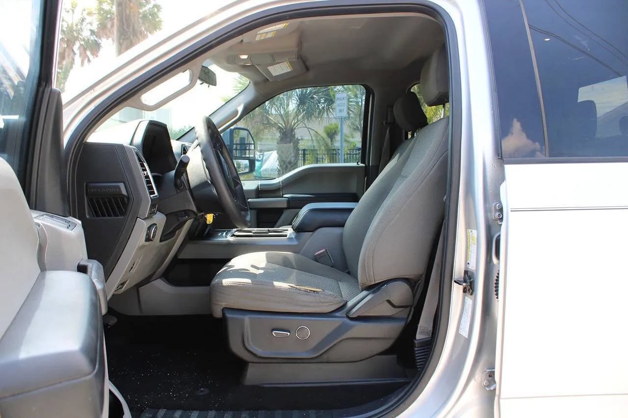 Used 2018 Ford F250 XLT w/ XLT Premium Package AWD/4WD image 7