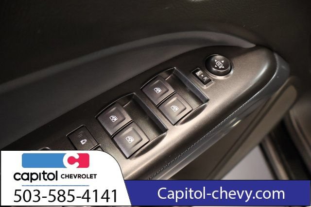 Used 2022 Chevrolet Colorado Z71 w/ Z71 Midnight Edition AWD/4WD image 11