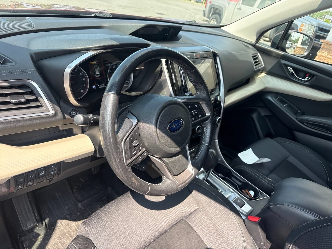 Used 2021 Subaru Ascent Premium w/ Convenience Package AWD/4WD image 4