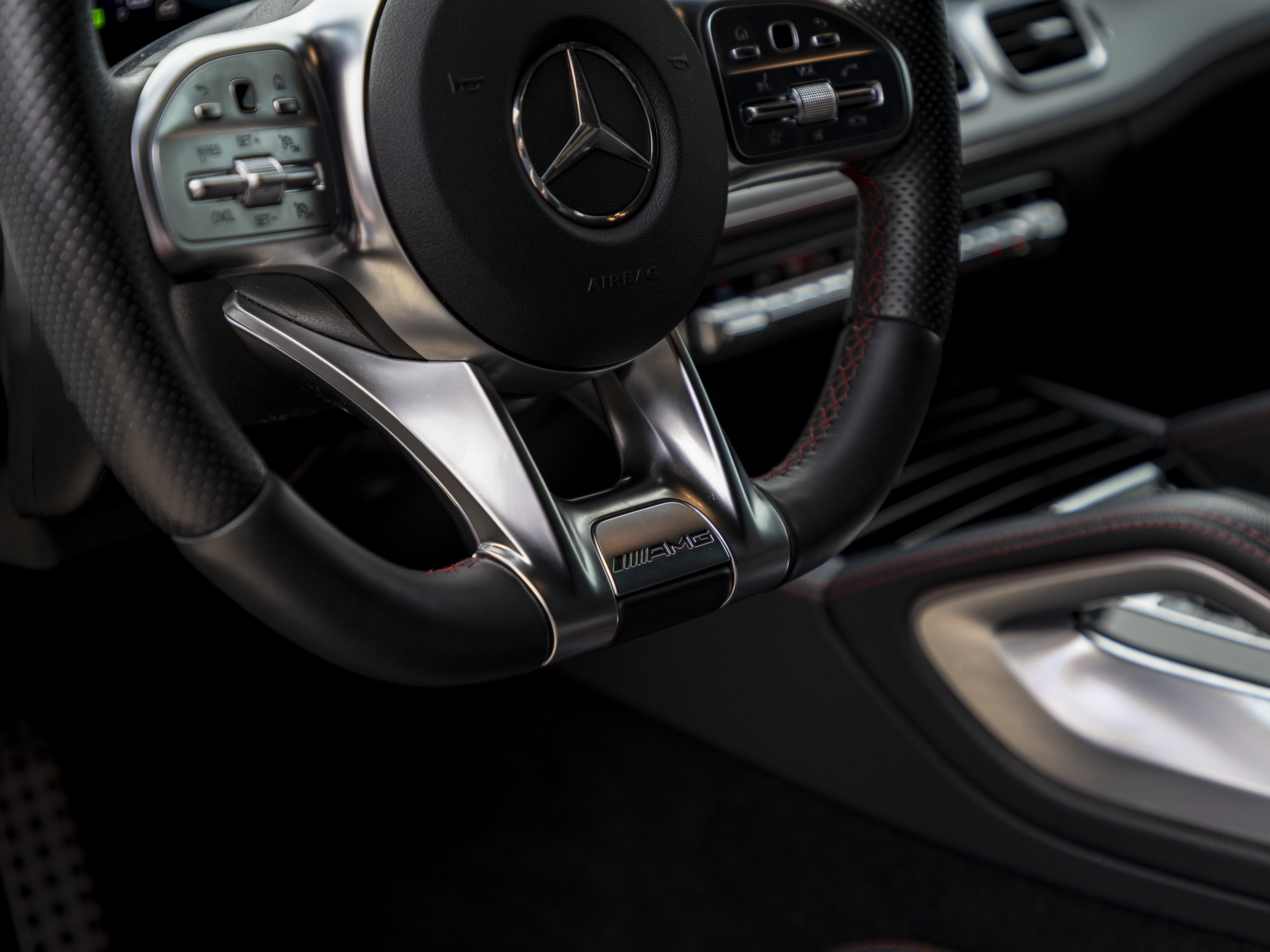 Used 2023 Mercedes-Benz GLE 53 AMG 4MATIC image 35