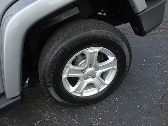 Used 2014 Jeep Wrangler Unlimited Sahara w/ Connectivity Group image 51