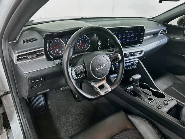 Used 2024 Kia K5 GT-Line w/ GT-Line Premium Package FWD image 16