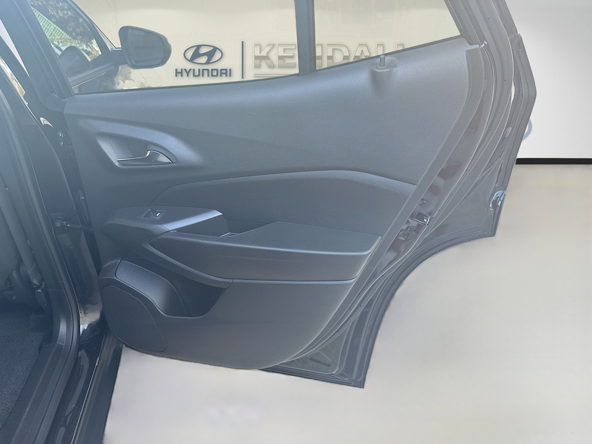 Used 2024 Chevrolet Trax RS image 27