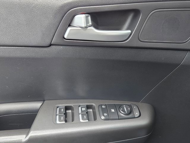 Used 2021 Kia Sportage LX image 30
