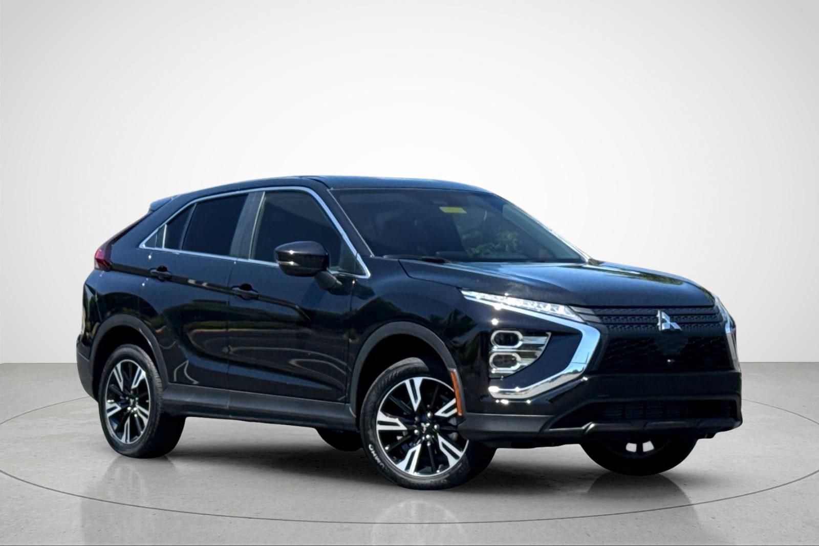 Used 2024 Mitsubishi Eclipse Cross SE AWD/4WD image 2