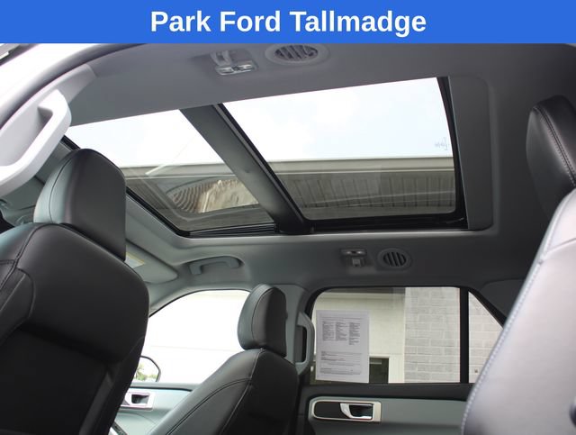 Used 2023 Ford Explorer XLT w/ Equipment Group 202A AWD/4WD image 20