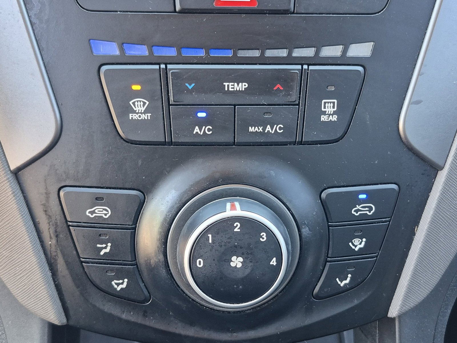 Used 2018 Hyundai Santa Fe Sport AWD/4WD image 30