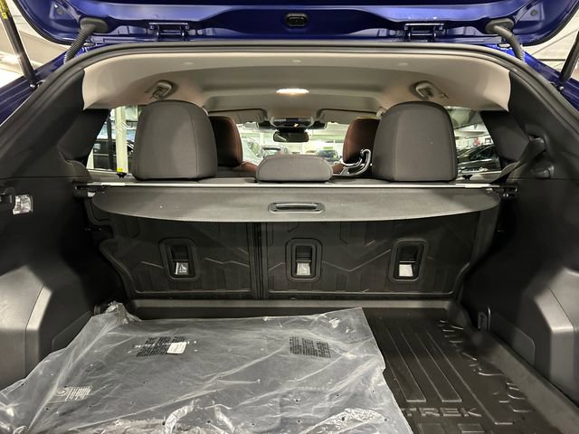 Used 2025 Subaru Crosstrek 2.0i Premium image 24