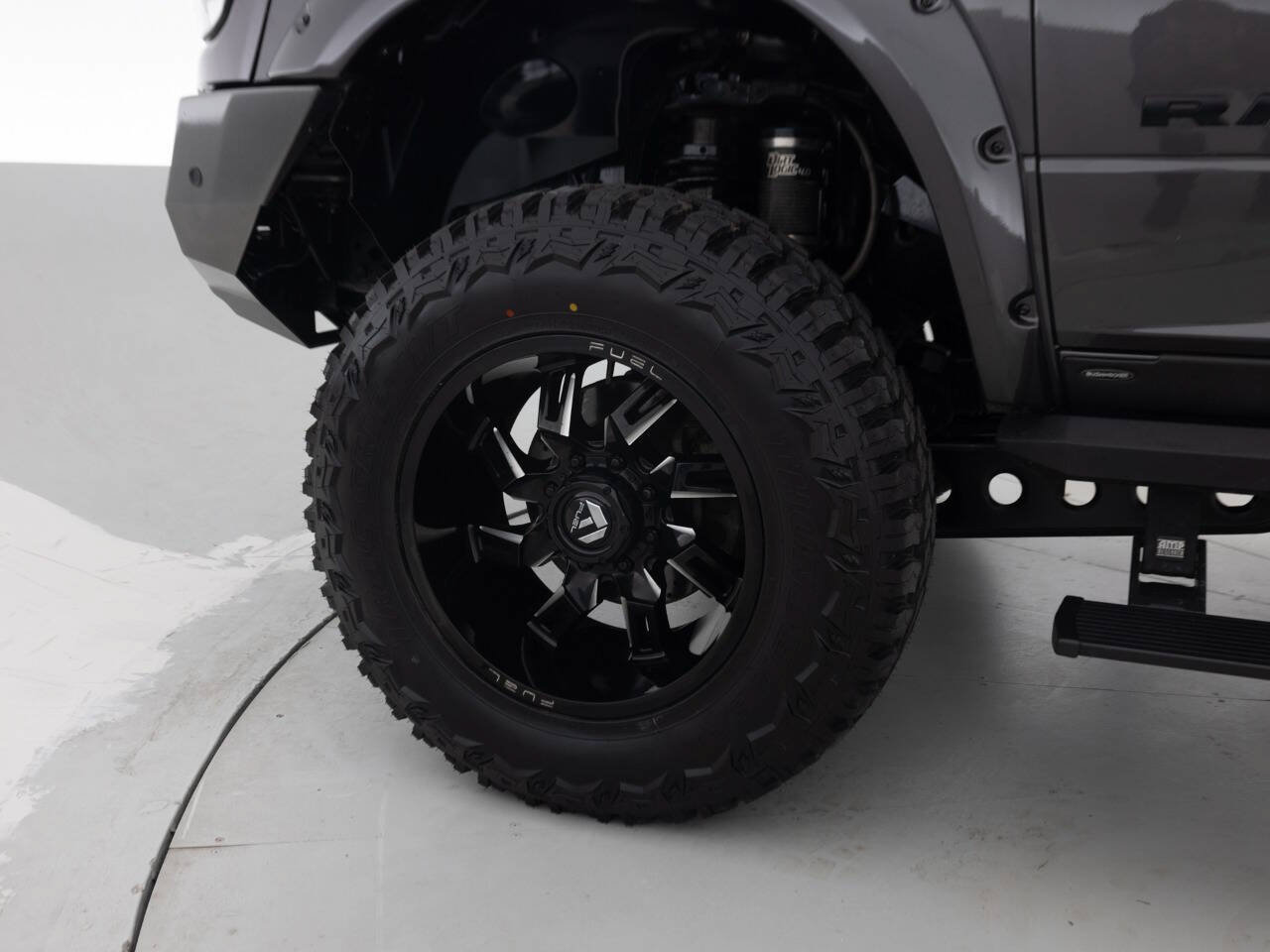 Used 2019 RAM 2500 Laramie w/ Night Edition AWD/4WD image 18