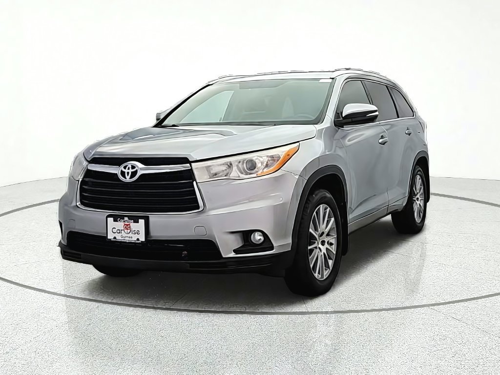 Used 2015 Toyota Highlander XLE AWD/4WD image 2