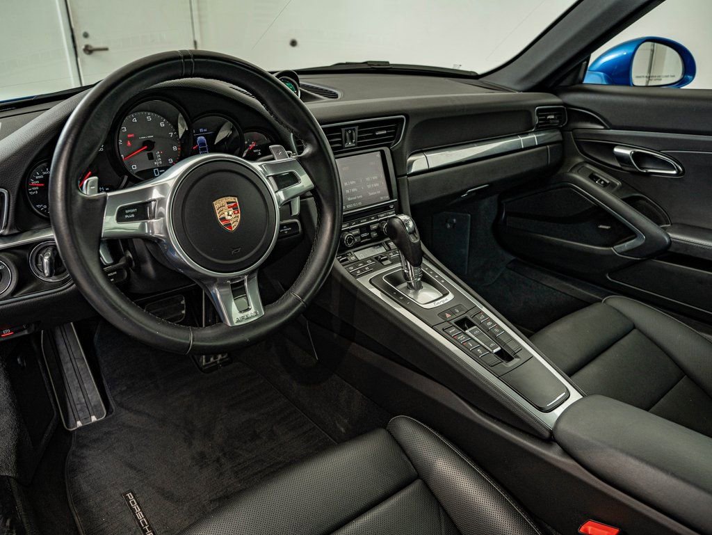Certified 2015 Porsche 911 Targa 4S image 4