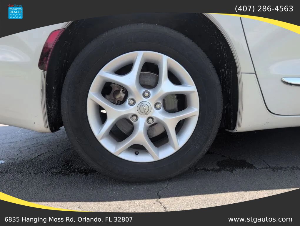 Used 2017 Chrysler Pacifica Touring-L Plus FWD image 30