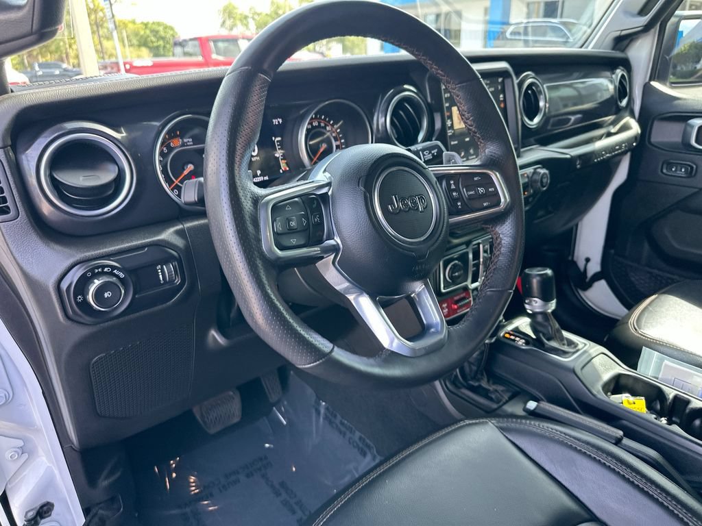 Used 2023 Jeep Wrangler Unlimited Rubicon 392 AWD/4WD image 9